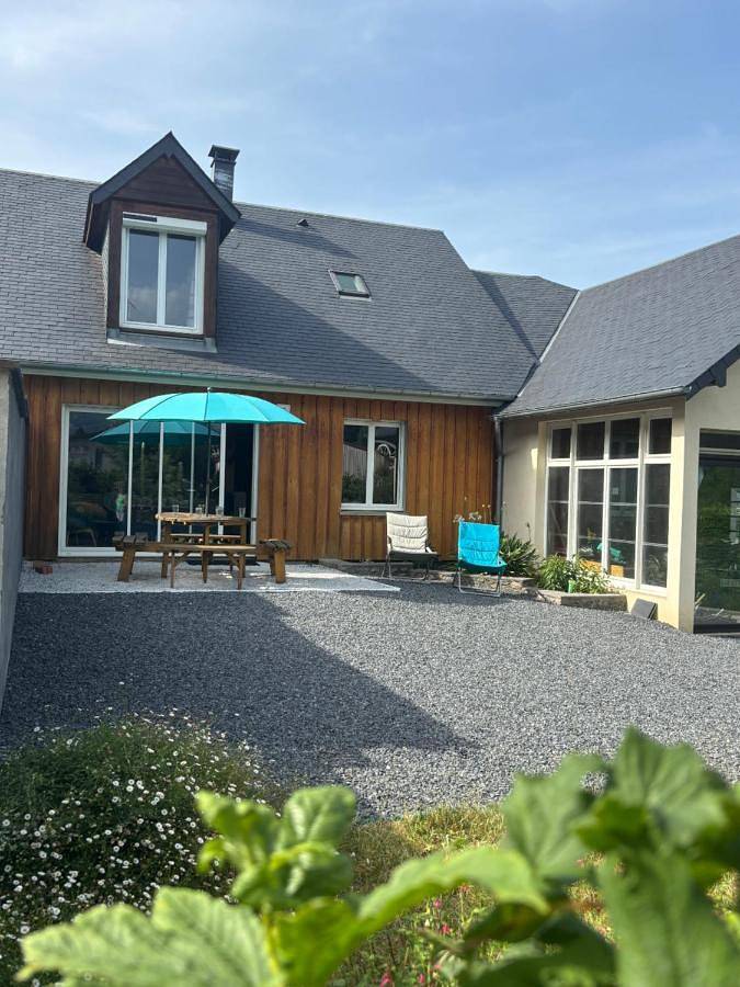Location de vacances pour 6 personnes, avec Terrasse ainsi que Jardin et Vue à Asté