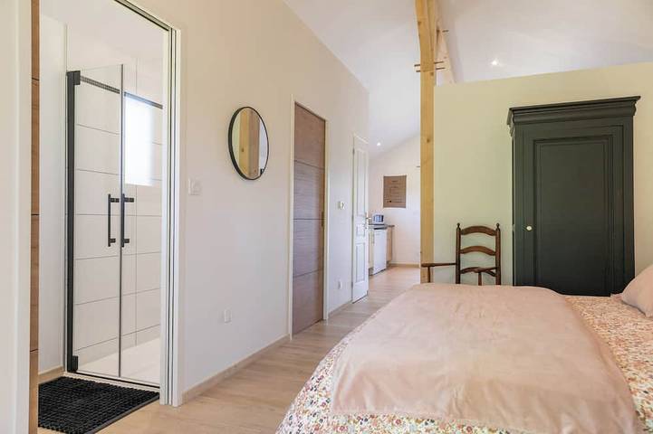 Location de vacances pour 2 personnes, avec terrasse et jardin à Le Buisson-de-Cadouin - 3