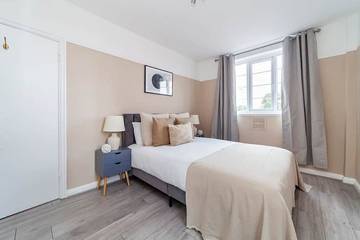 Apartment for 5 People in Bromley, London, Photo 1