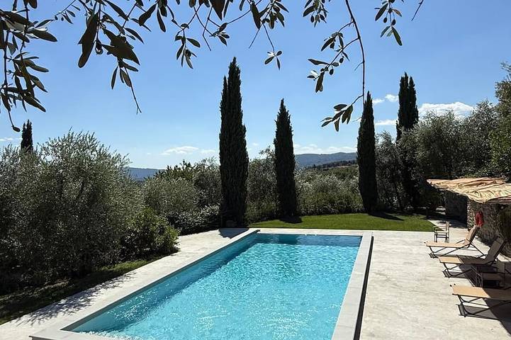 Casa rural para 3 personas, con jardín además de terraza y jacuzzi - 1