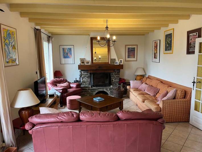 Location de vacances pour 8 personnes, avec terrasse ainsi que piscine et jardin, animaux acceptés à Fontiers-Cabardès - 4