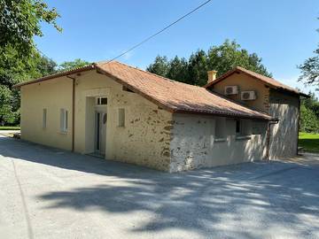 Cottage pour 12 personnes, avec jardin et terrasse dans Lac d'Uby