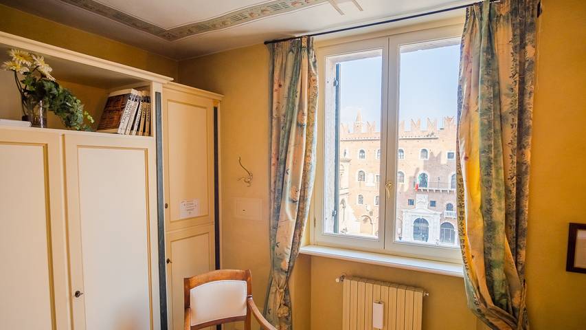 Albergo a gestione familiare per 2 persone in Centro Storico di Verona, Verona