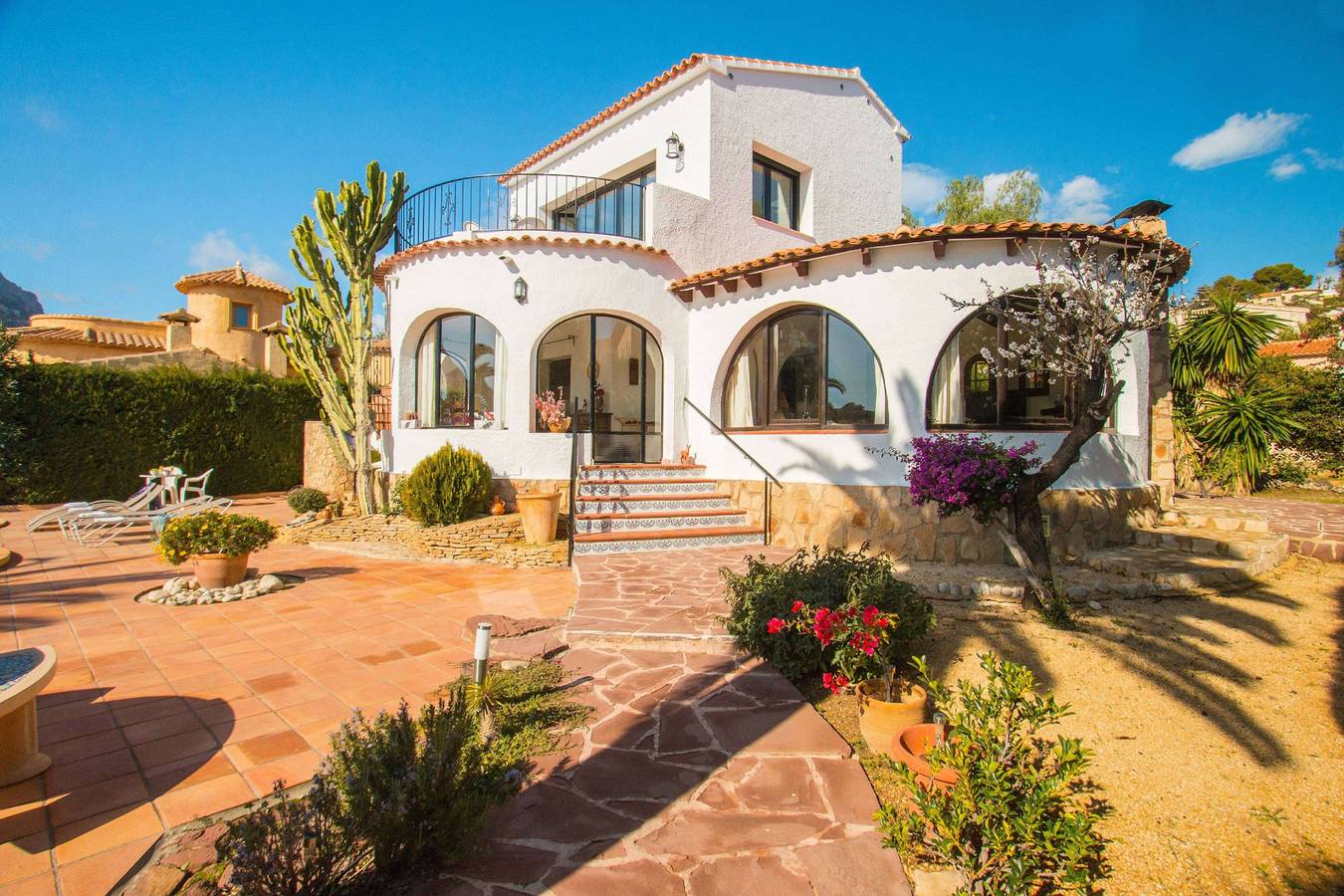 Villa Tran - Plusholidays in Calpe, Costa Blanca