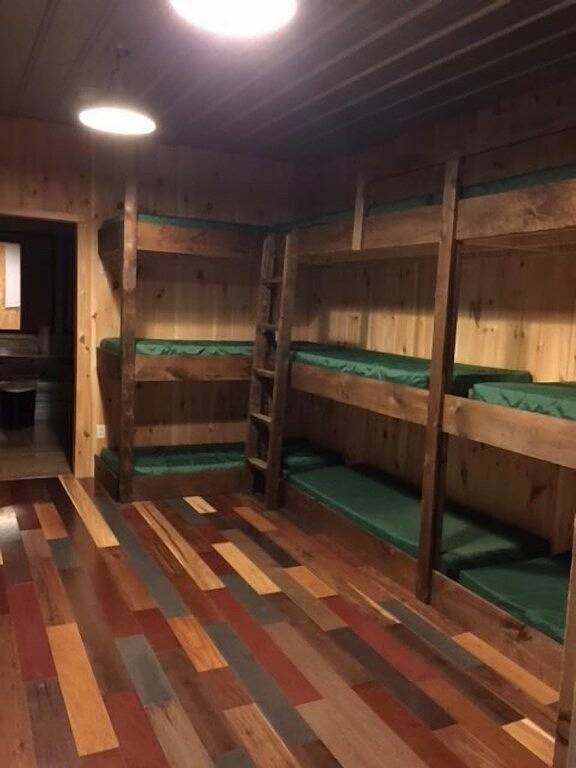 Albergue para 80 personas, con jardín en Estados Unidos