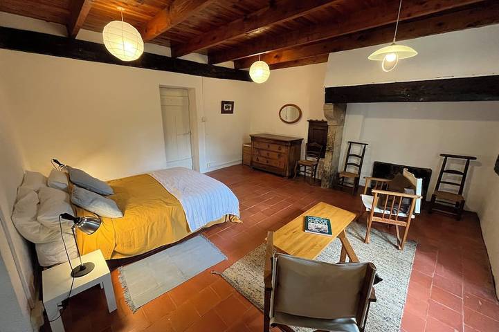 Location de vacances pour 5 personnes, animaux acceptés à Vesseaux - 4