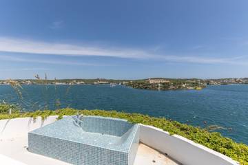 Villa in Es Castell, Menorca für 10 