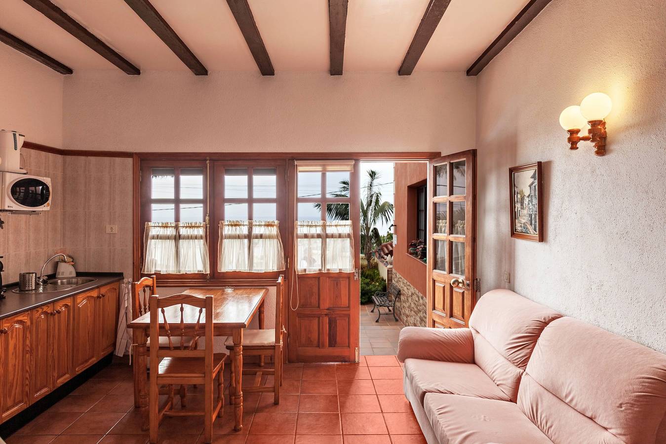 Apartamento entero, Apartamento Vacacional 'Casa Victor - Sara' con Vistas al Mar, Piscina y Wi-Fi in La Orotava, Tenerife Norte