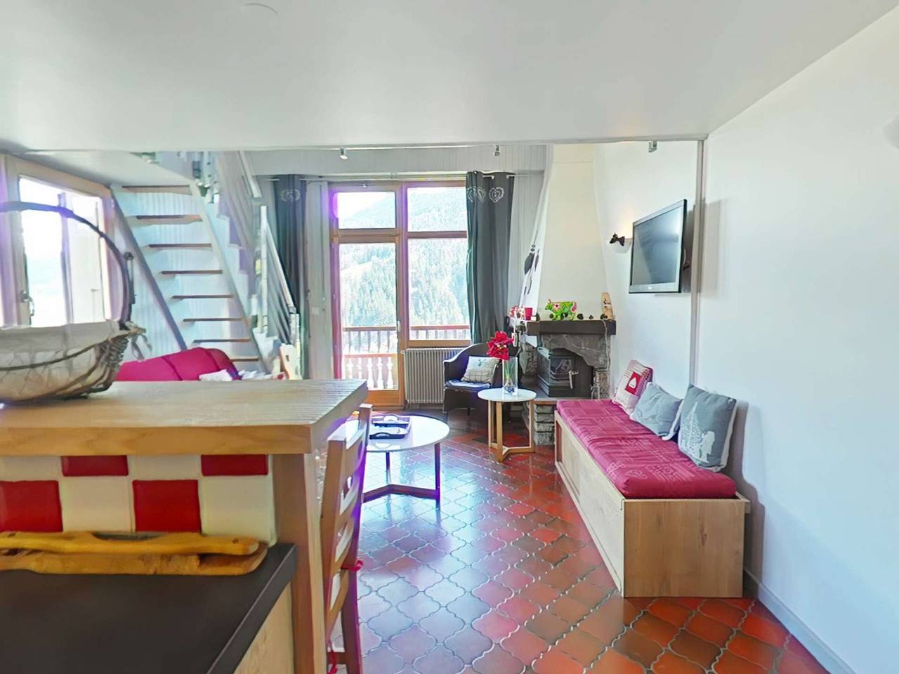 Entire apartment, 3-room apartment, sleeps 7, Le Grand-Bornand in Le Grand-Bornand, Annecy region