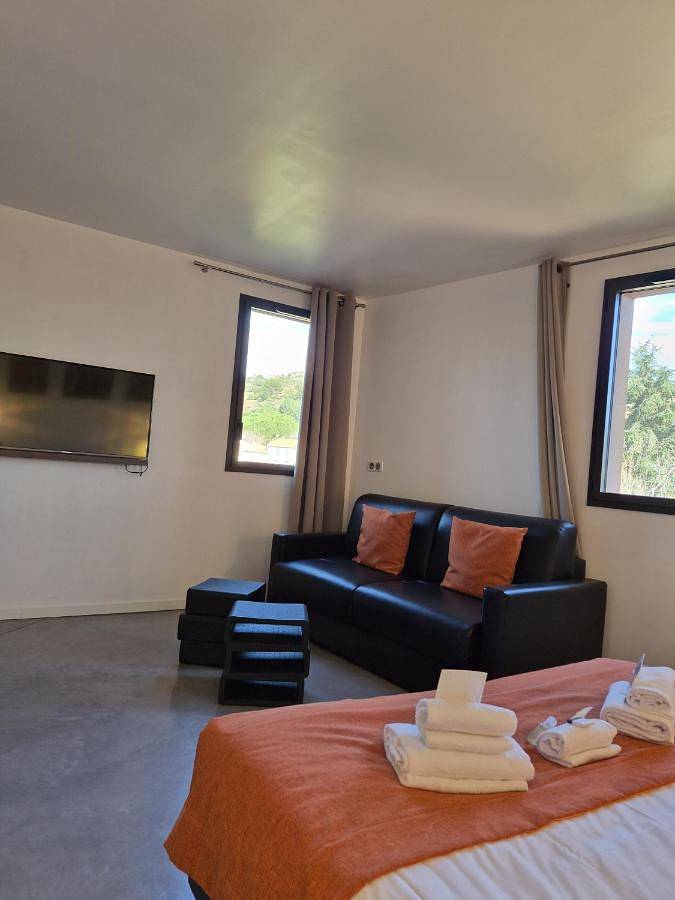 Contact Hôtel Le Minervois - Hôtel & Restaurant Au nord de Carcassonne in Caunes-Minervois, Région de Carcassonne