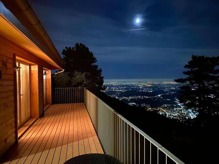 Ferienwohnung für 3 Personen, mit Terrasse und Garten sowie Ausblick in Mendrisio