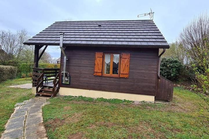 Chalet pour 4 personnes, avec Terrasse et Jardin dans Lac des Settons