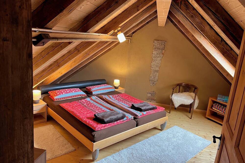 Ganze Wohnung, \"Dach-Traum\" - Naturnahe Auszeit in Maisonette mit Holzseele in Waal, Bayerisch Schwaben
