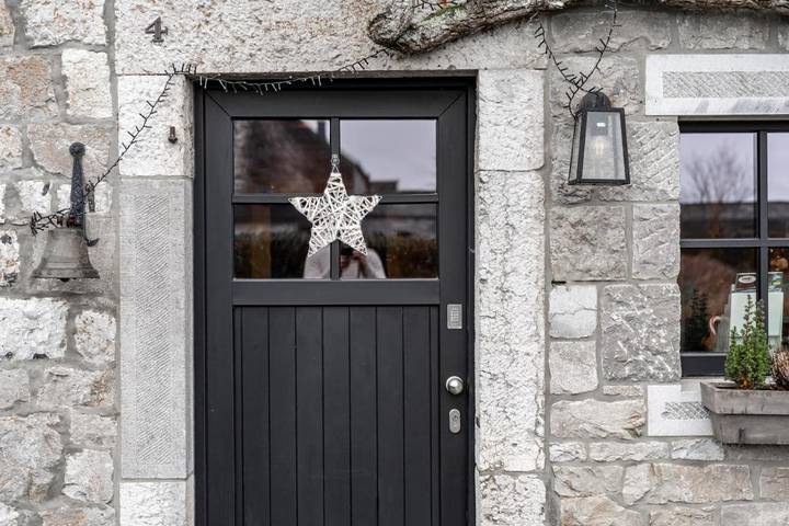 Location de vacances pour 4 personnes, avec piscine et jacuzzi ainsi que sauna et jardin à Houyet - 2