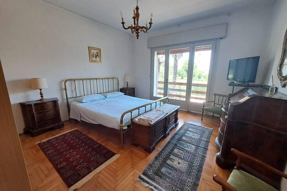 Small villa with garden, between the Dolomites and Venice. Ideal for families and groups in Crocetta del Montello, Province de Trévise