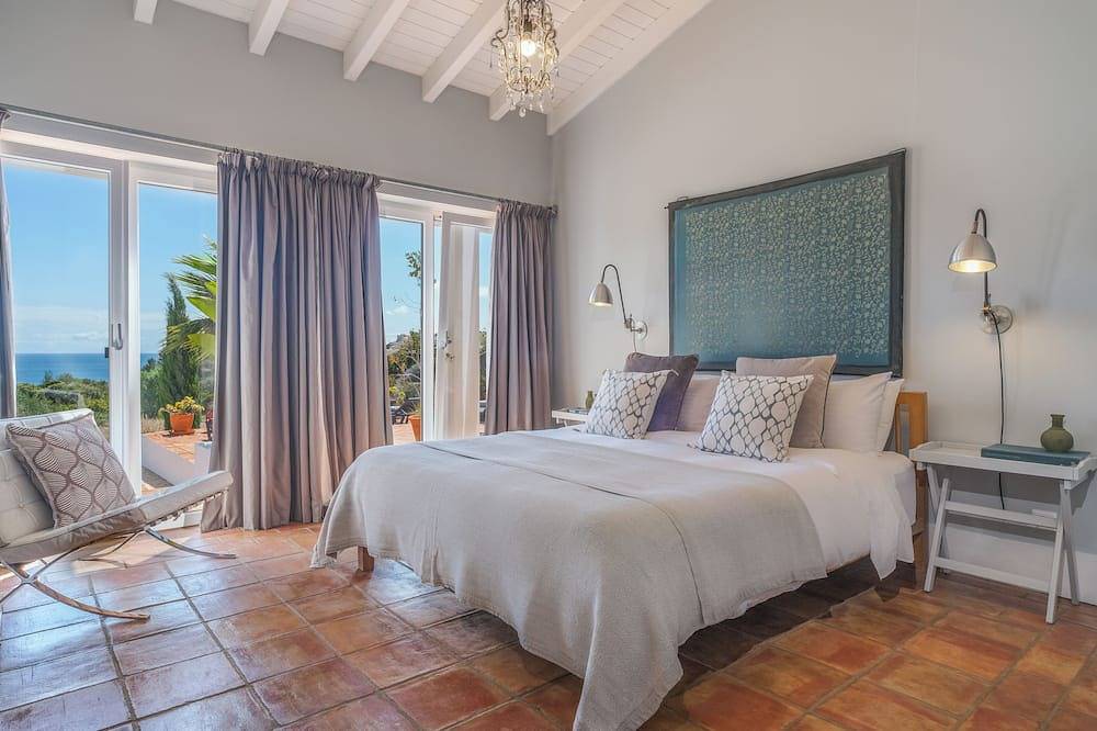 Luxuriöse freistehende Villa mit Pool in Salema, Naturpark Südwest-Alentejo und Costa Vicentina