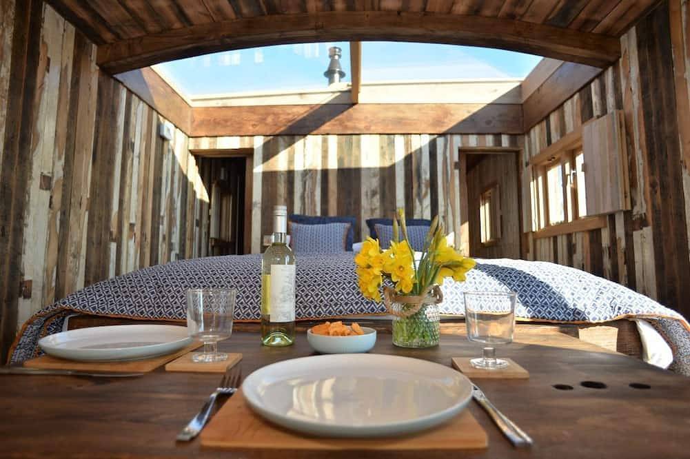 The Sandpiper - sleeps 4 guests  in 2 bedrooms in Northumberland
