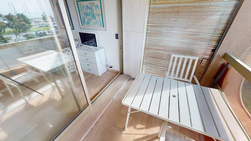 Gîte pour 4 personnes, avec balcon ainsi que piscine et vue sur l’océan dans Port de Menton Garavan - 2