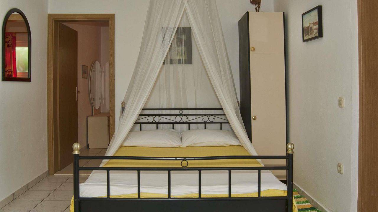 Ganze Ferienwohnung, Ferienwohnung für 2 Personen (30 m²) in Gradac (Split-Dalmatien) in Gradac, Makarska Riviera