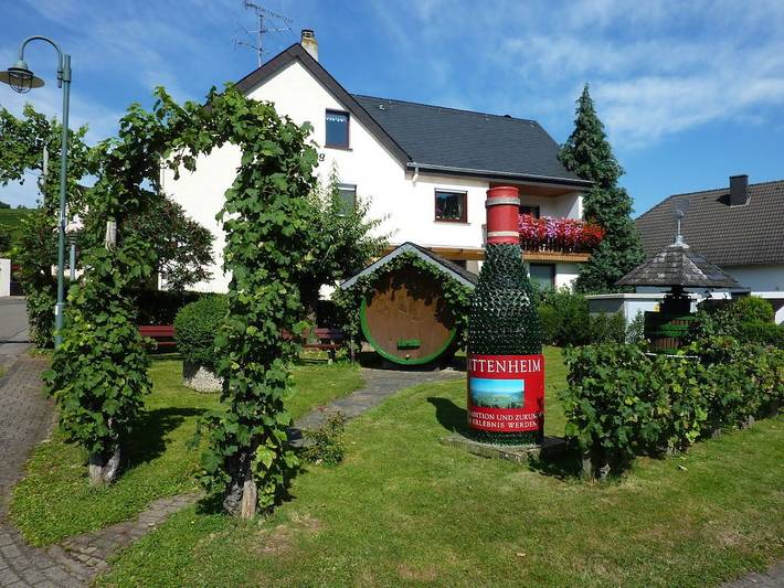 Ferienhaus für 2 Personen, mit Terrasse und Garten in Schweich an der Römischen Weinstraße