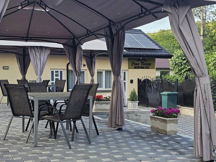 Maison d’hôte pour 5 personnes, avec Terrasse ainsi que Jardin et Vue dans Slănic