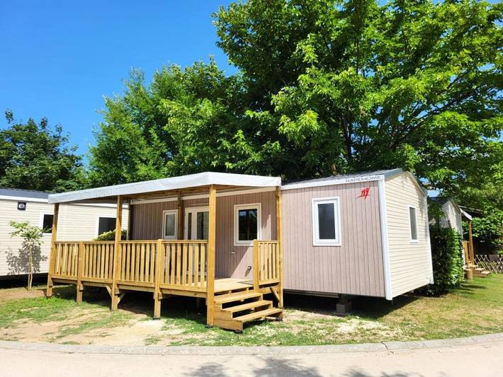 Camping pour 4 personnes, avec Piscine et Sauna