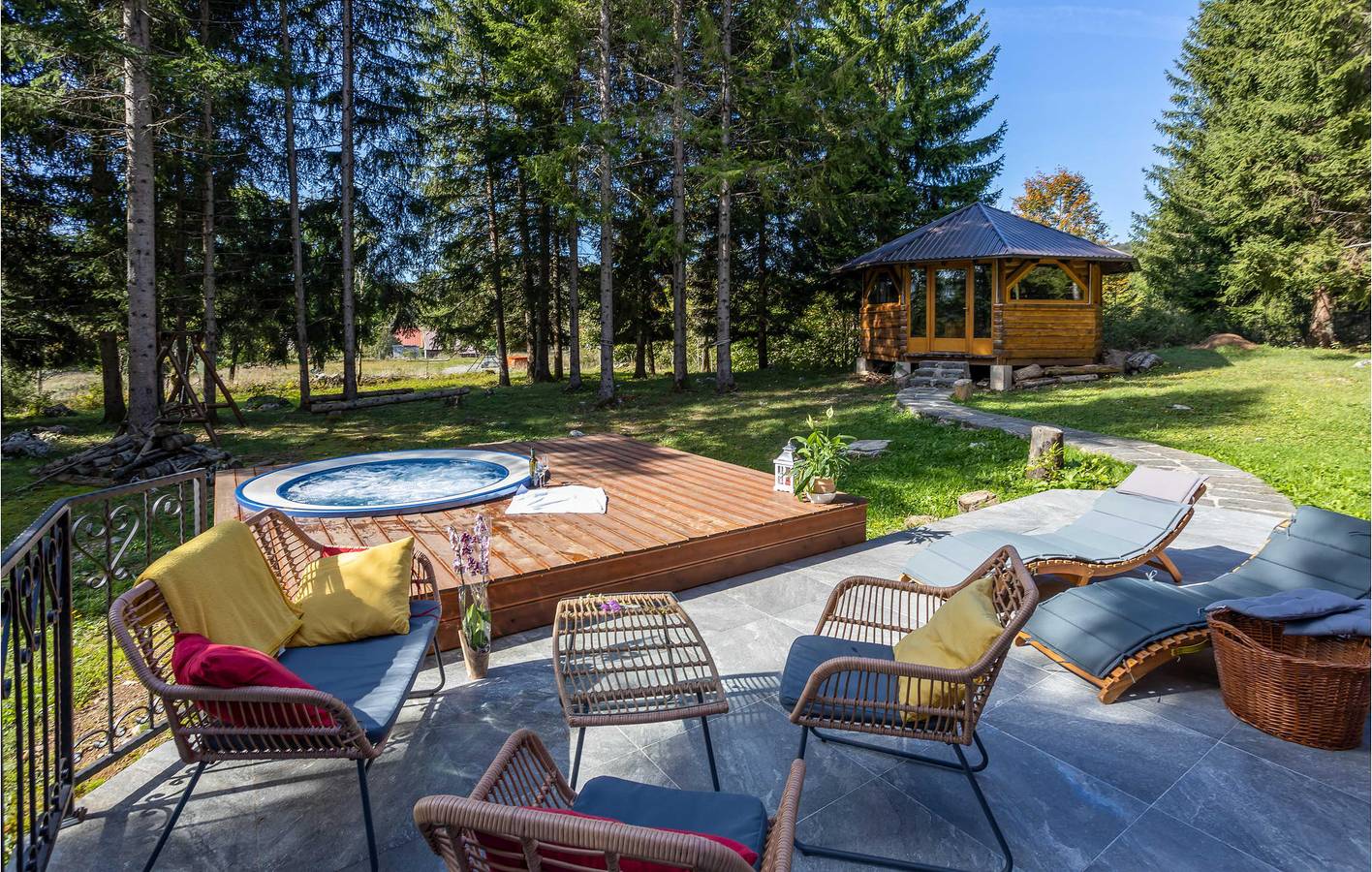 Holiday home for 8 people with terrace in Mrkopalj, Primorje-Gorski Kotar