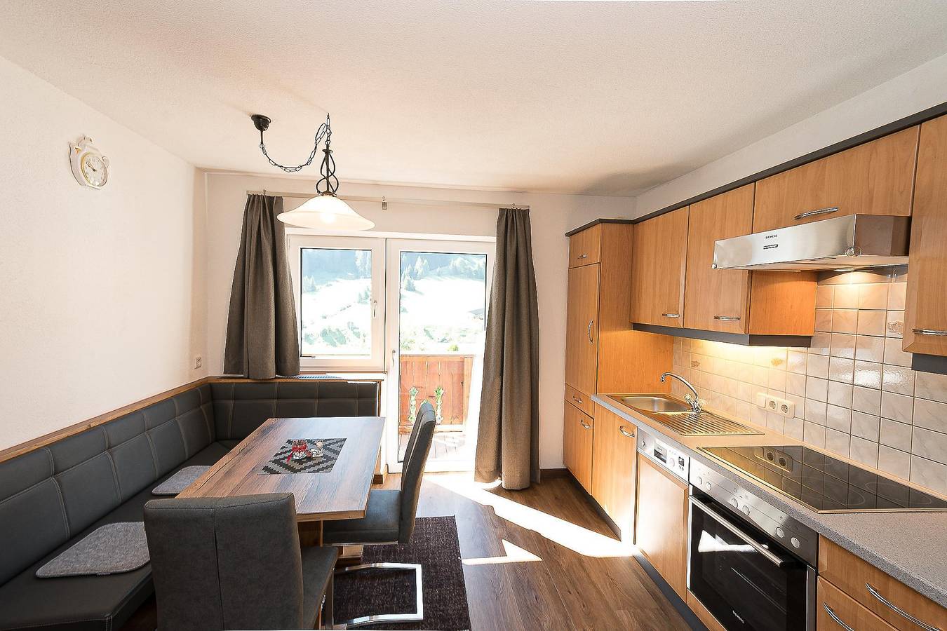 Ganze Ferienwohnung, Komfortwohnung "Bergli" (Preis f.angegebene Pers.) in Mathon, Verwall