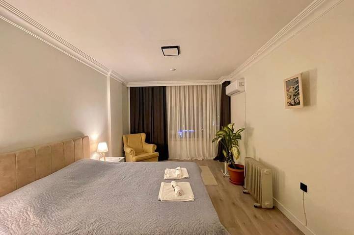 Appartement entier, Spacious in Central; Beaches 500meters, 3Bedrooms + 1Living Room in Antalya, Province d'Antalya