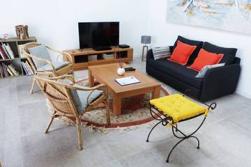 Location de vacances pour 4 personnes, avec terrasse et jardin à Cabannes