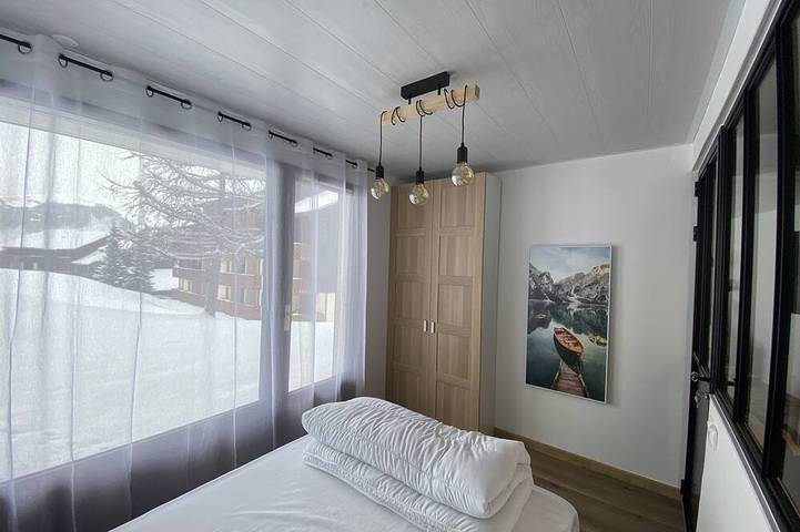 Ganze Wohnung, Wohnung mit großer Terrasse im Erdgeschoss Ski in, Ski out - Gemütlich und Industrial in La Plagne, Aime-la-Plagne