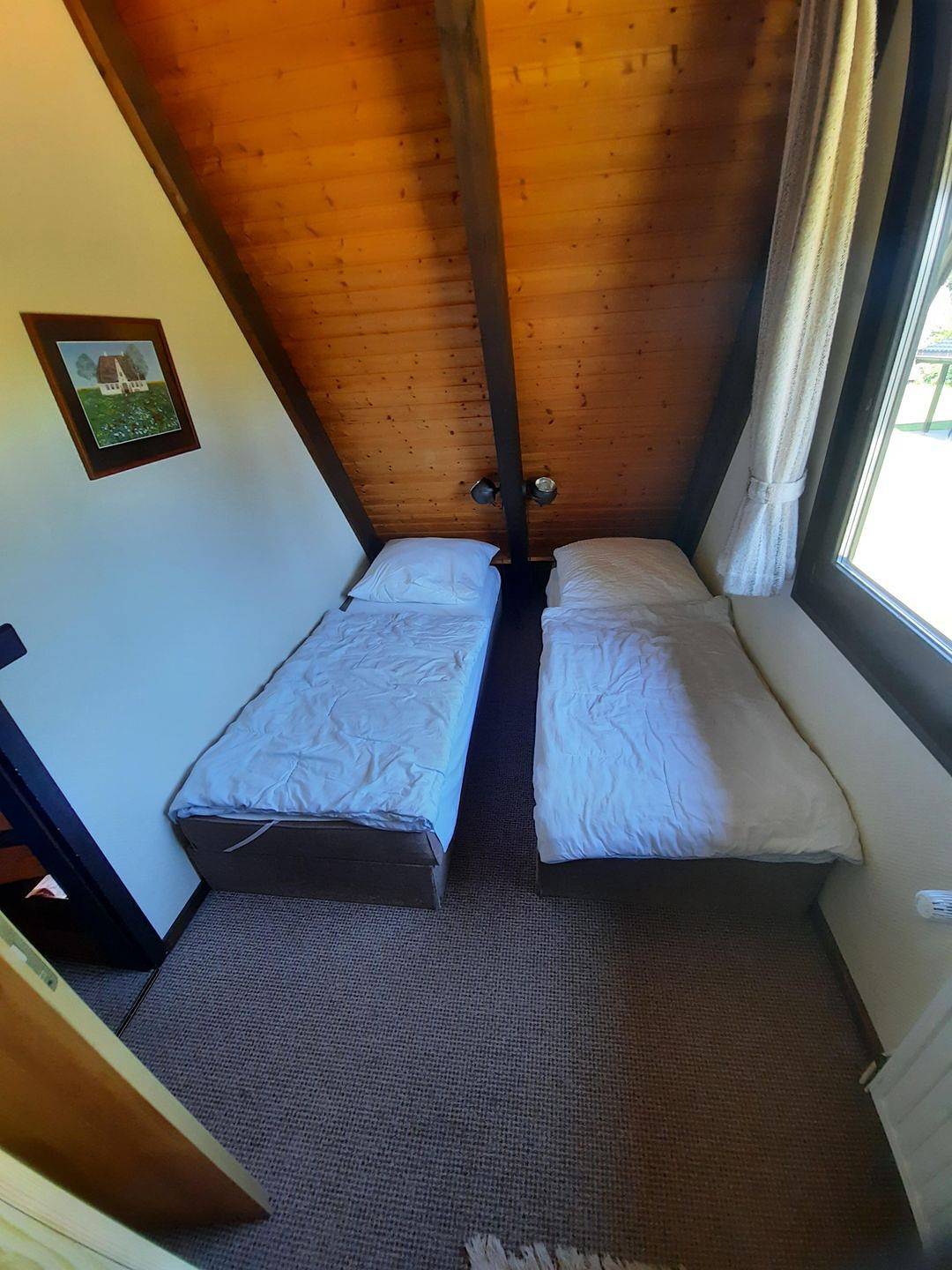 Voll ausgestattetes Ferienhaus "Winnetou" Nr.145 im Grünen mit Terrasse. in Waldbrunn, Neckar-Odenwald-Kreis