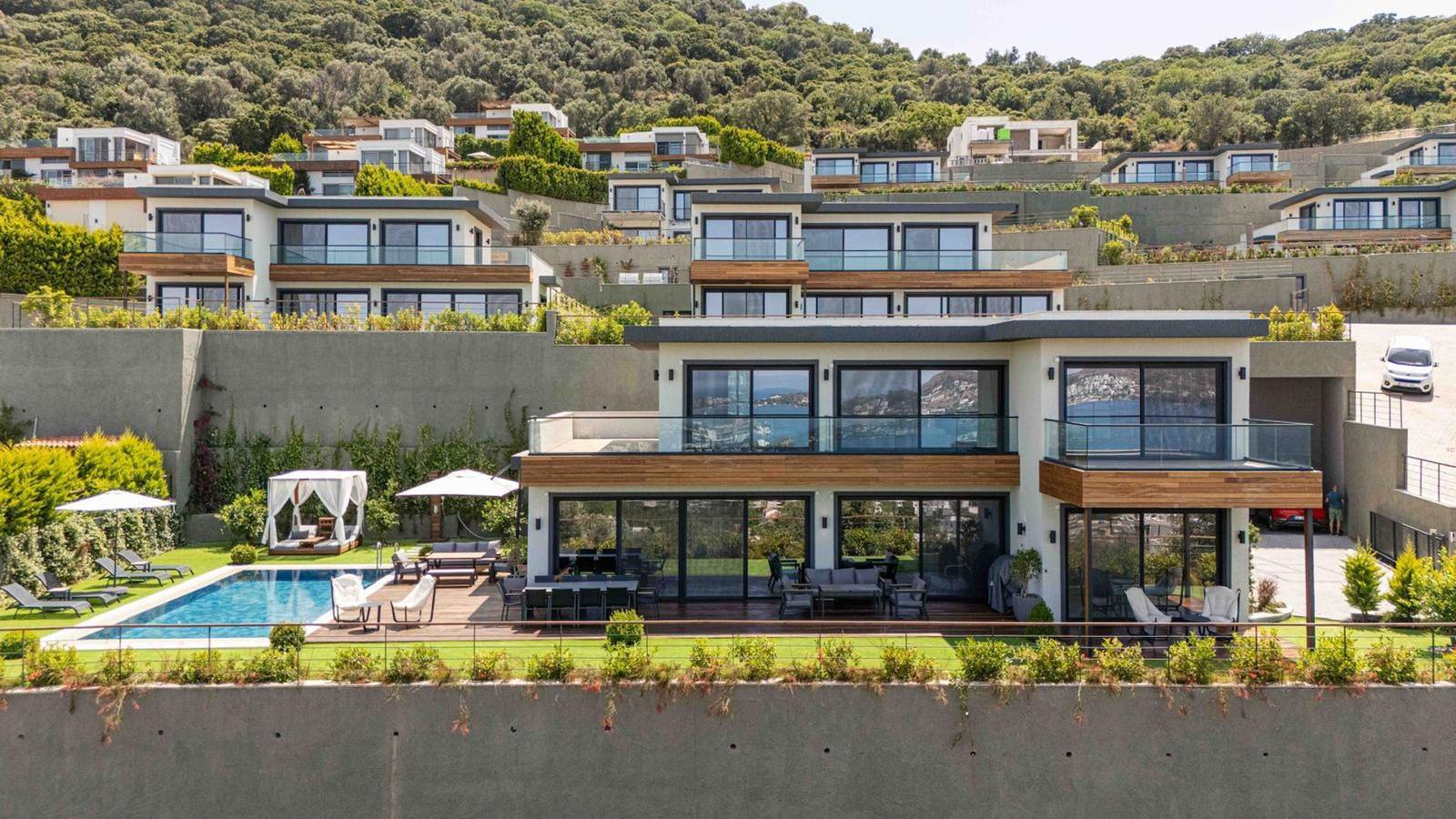 Atemberaubende Villa mit 5 Schlafzimmern und Panoramablick auf den Yachthafen von Yalikavak in Bodrum, Provinz Muğla