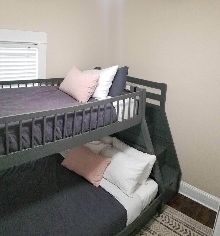 Spacious 4 bedroom home in the heart of camas! in Camas (Washington), Washington