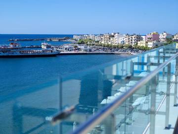 Hôtel pour 2 personnes, avec terrasse dans Ierápetra