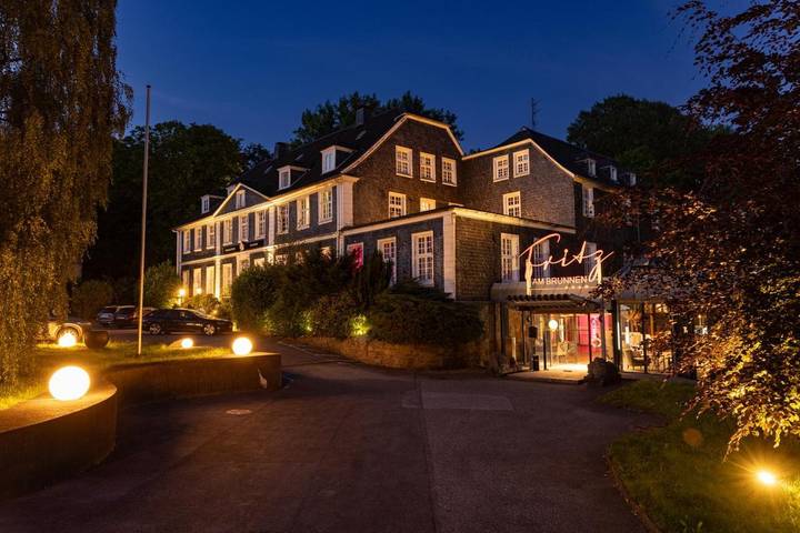 Hotel für 2 Personen, mit Terrasse und Whirlpool sowie Garten und Sauna in Schwelm