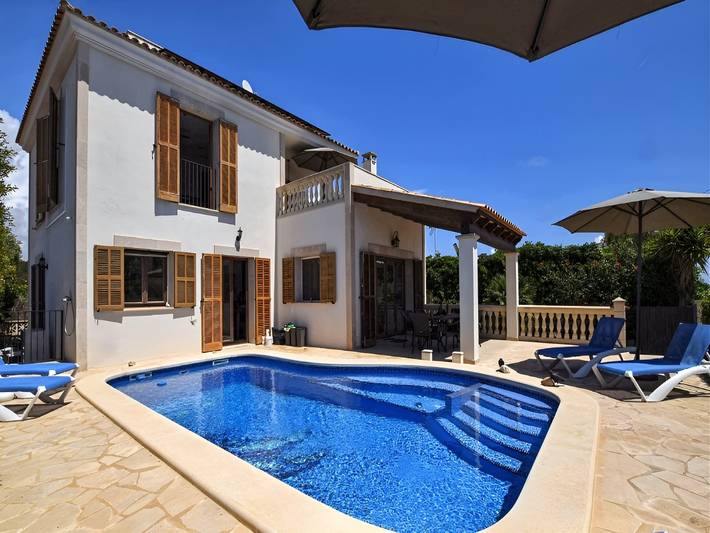 Maison de vacances pour 6 personnes, avec Balcon/Terrasse ainsi que Terrasse et Piscine à Cala Santanyí