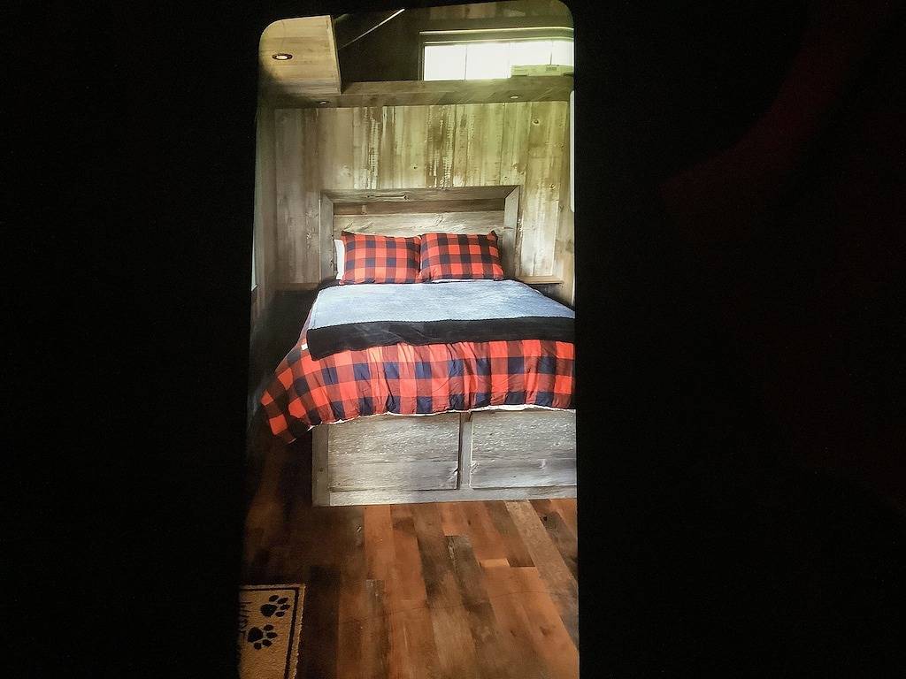 Rustic Cabin on 7 Acres in Monroe County (WI)