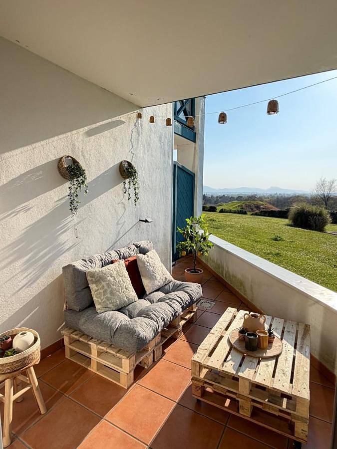 Gîte pour 3 personnes, avec jardin ainsi que vue et piscine dans Golf d'Arcangues - 2