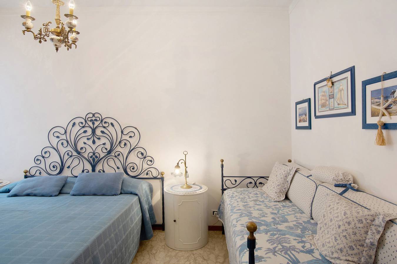 Cały apartament, Apartment 'Zaffiro  with Garage' with Private Terrace, Wi-Fi and Air Conditioning in Rapallo (Miasto), Rapallo