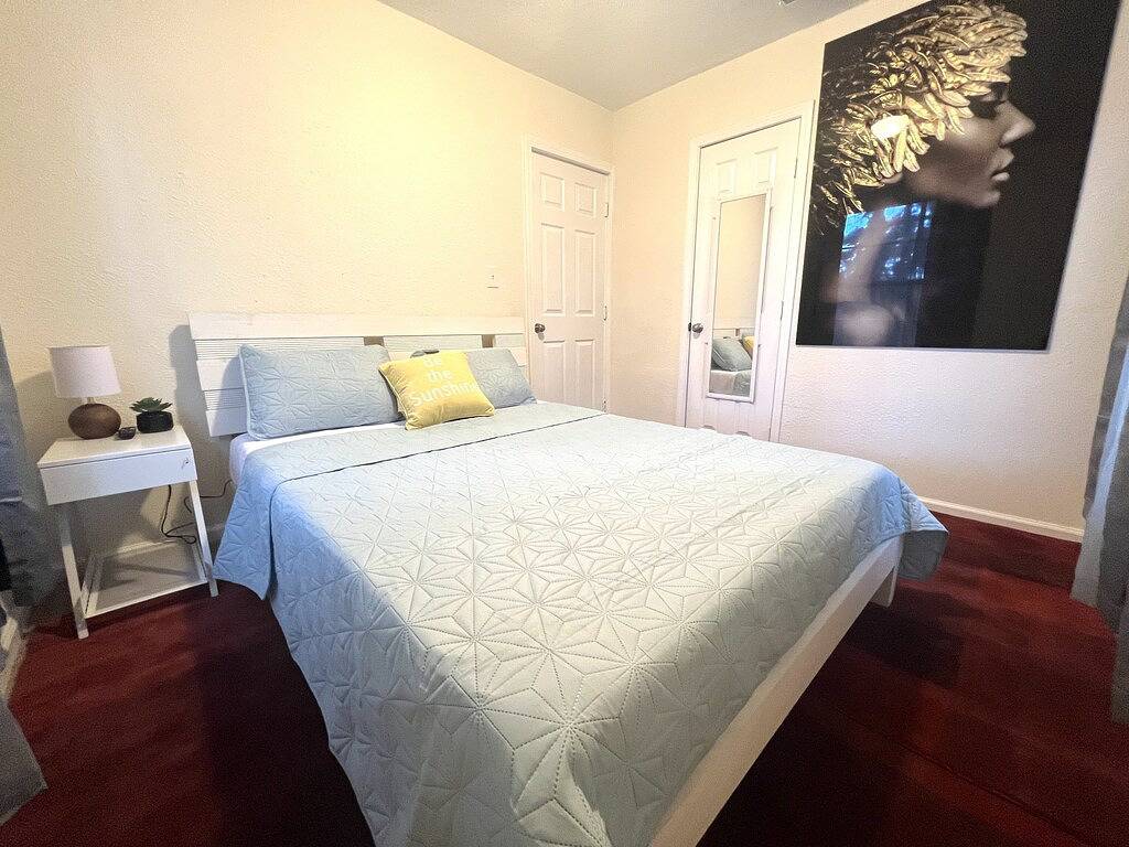 Chill Retreat with Private Yard · Near Downtown in Jacksonville, Duval County