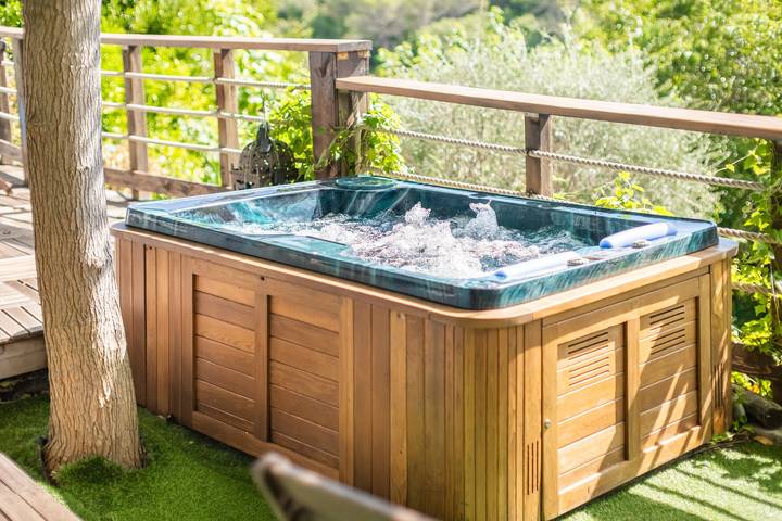 Provenzalisches Cottage mit 3 Schlafzimmern, privatem Pool & Spa, ruhig & naturnah in Colomars, Mittelmeerküste (Frankreich)