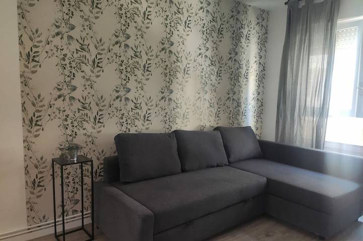 Apartamento entero, Apartamento céntrico en Jaca con 1 dormitorio y parking incluido in Jaca, Pirineo Aragonés