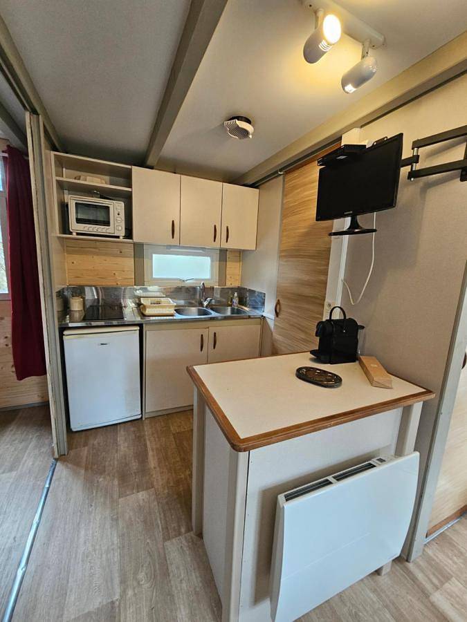 Gîte pour 3 personnes, avec jardin et vue à Treschenu-Creyers - 4