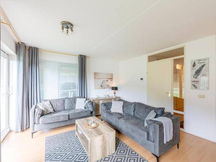 Ferienwohnung für 4 Personen, mit Balkon und Terrasse in Julianadorp - 2