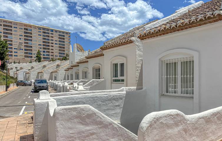 Holiday home for 5 people, with pool and terrace, with pets in Benalmádena