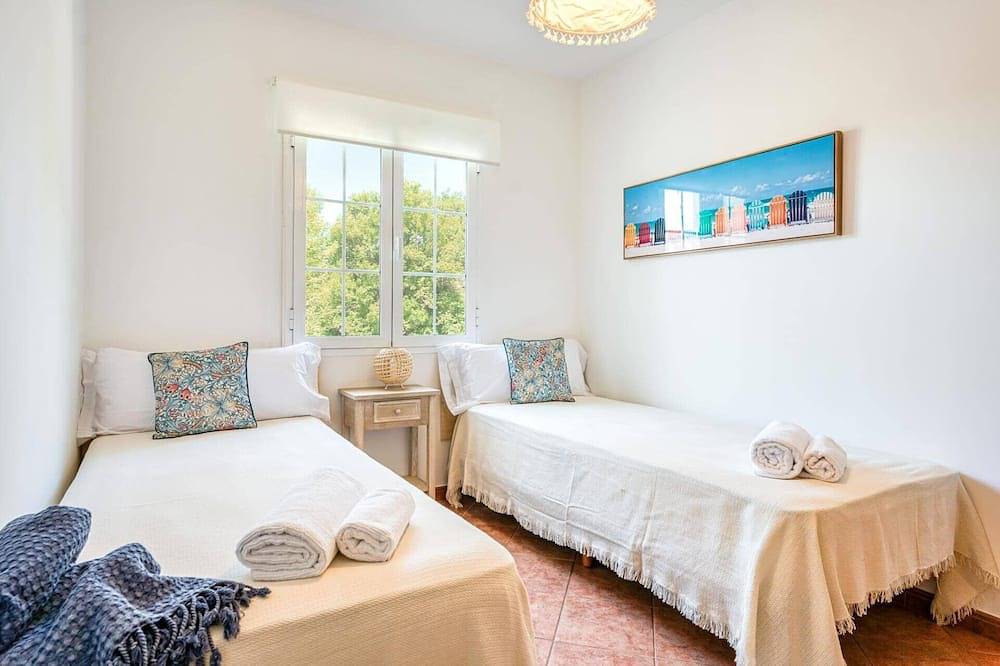 Villa Arenal by Villa Plus in Coves Noves, Es Mercadal