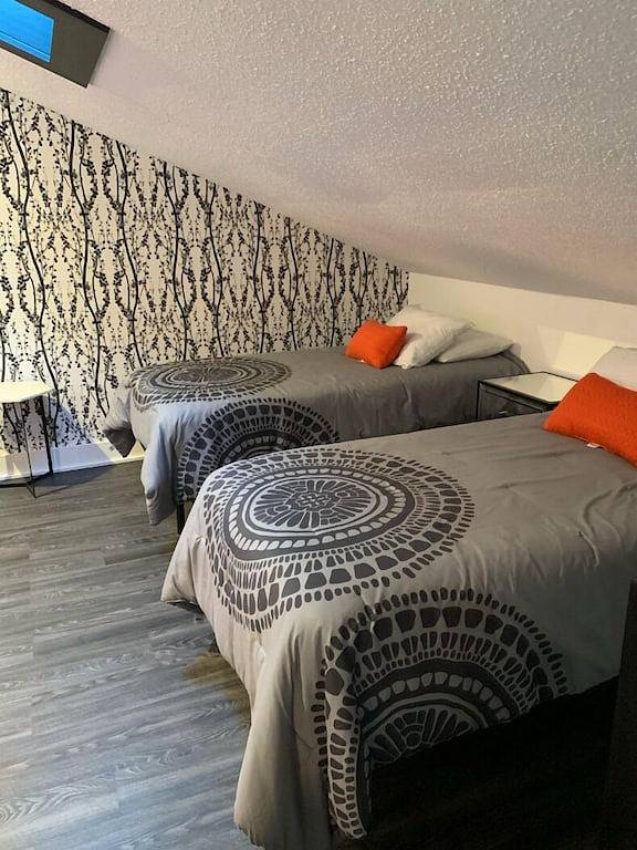 Modernes Dekorhaus in ruhiger und sicherer Nachbarschaft in High Point, Guilford County