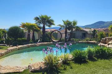 Gîte pour 4 personnes, avec jardin à Gonfaron