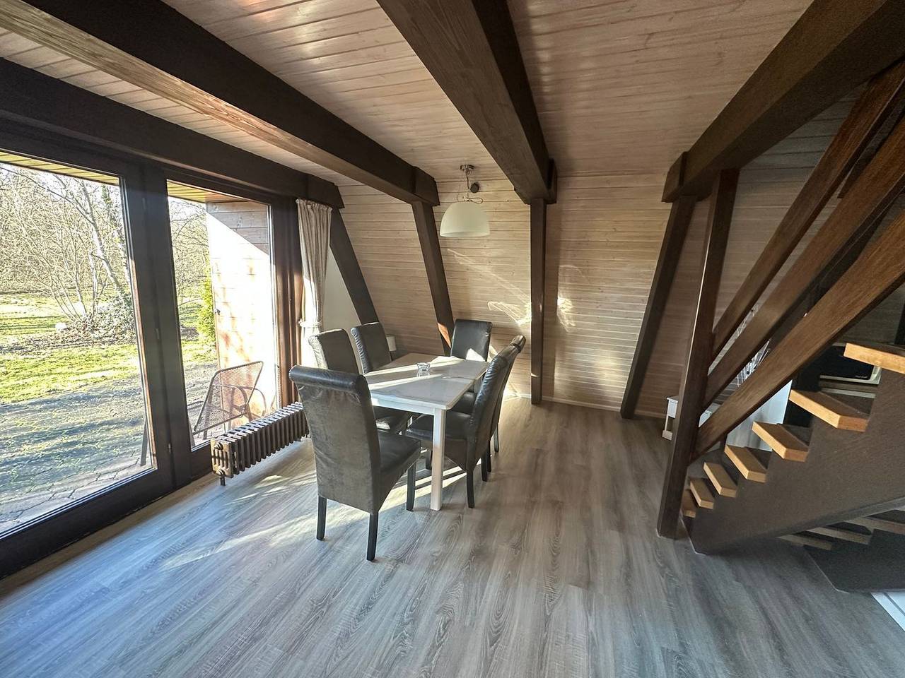 Voll ausgestattetes Ferienhaus "Winnetou" Nr.127 im Grünen mit Terrasse in Waldbrunn, Neckar-Odenwald-Kreis